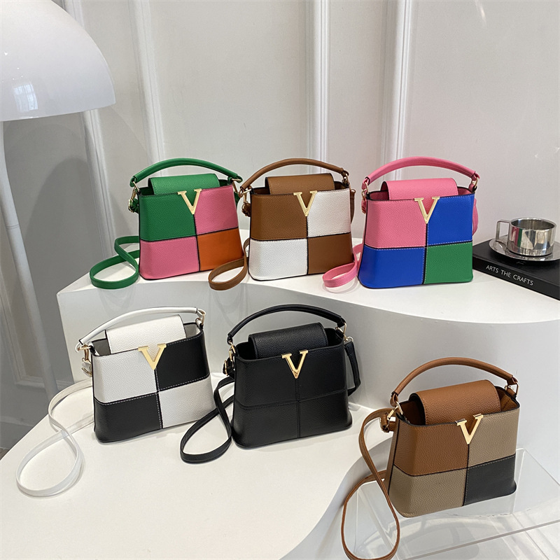 Schicke V-Logo Mini-Tragetasch – Women Bags Logo Bewertung und Preis