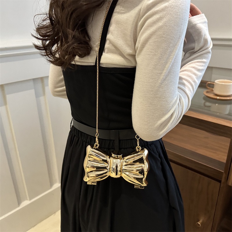 Glänzende goldene Metall-Schle – Clutch Bag Evening Bewertung und Preis
