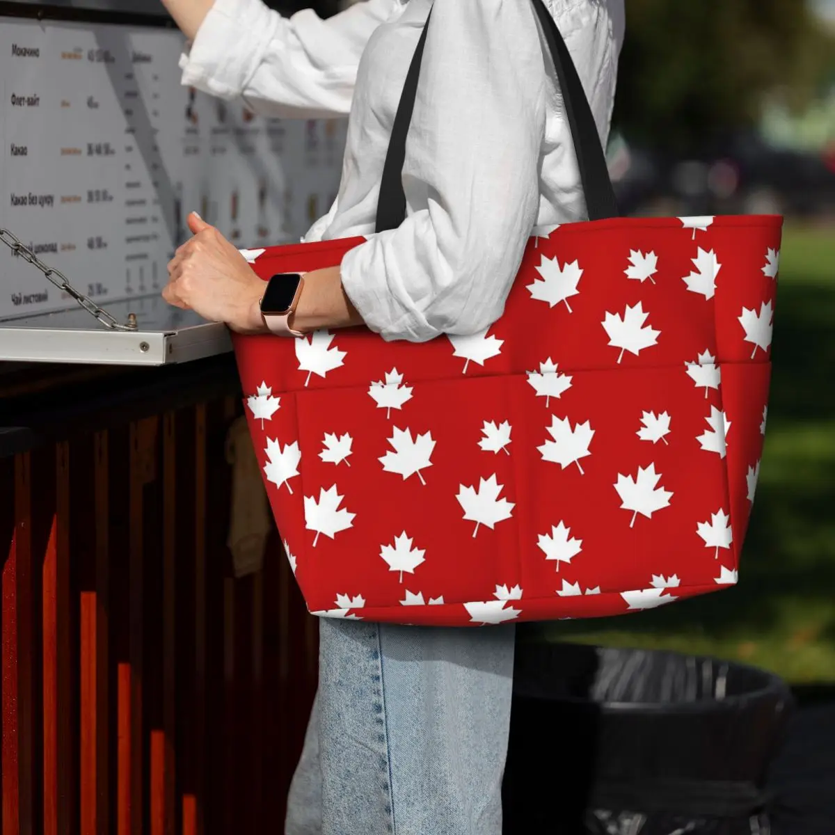 Kanada-Ahornblatt-Flaggenmuste – Women Bags Canada Bewertung und Preis